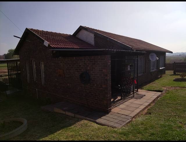 3 BEDROOM FREEHOLD FOR SALE IN TASBET PARK EXT 1